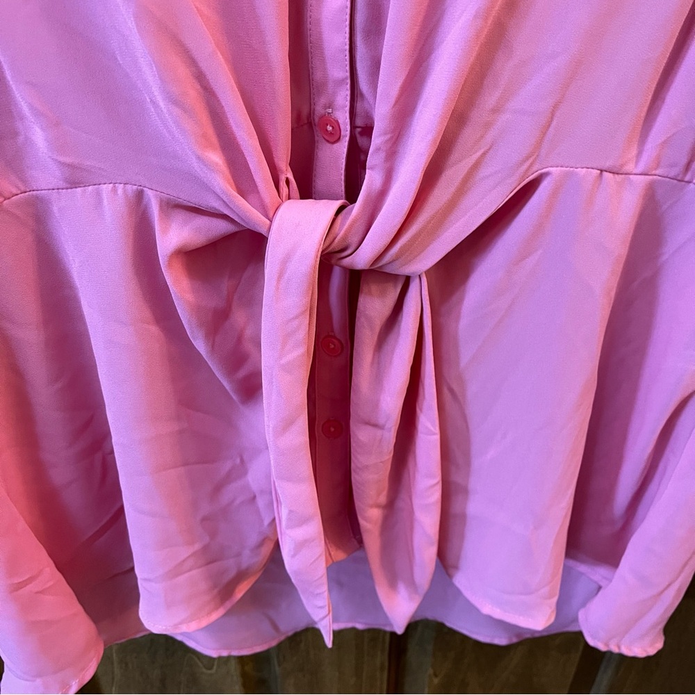 Women’s Torrid Sleeveless Blouse with Ties Pink 0X - Picture 2 of 6